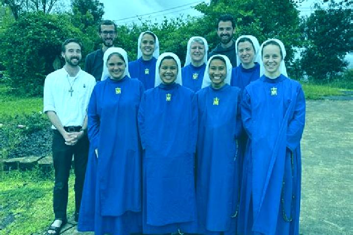 Escorts Saignes, France — Local Companions