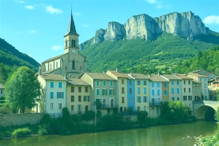 Escorts Saint-Thomas-en-Royans, France — Local Companions