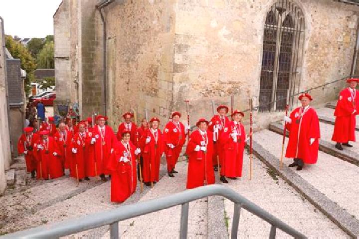 Escorts Sainte-Maure-de-Touraine, France — Local Companions