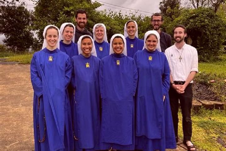 Escorts Sainte-Maure, France — Local Companions