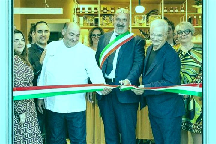 Escorts Sairano, Italy — Local Companions