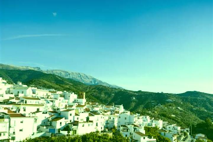 Escorts Salares, Spain — Local Companions