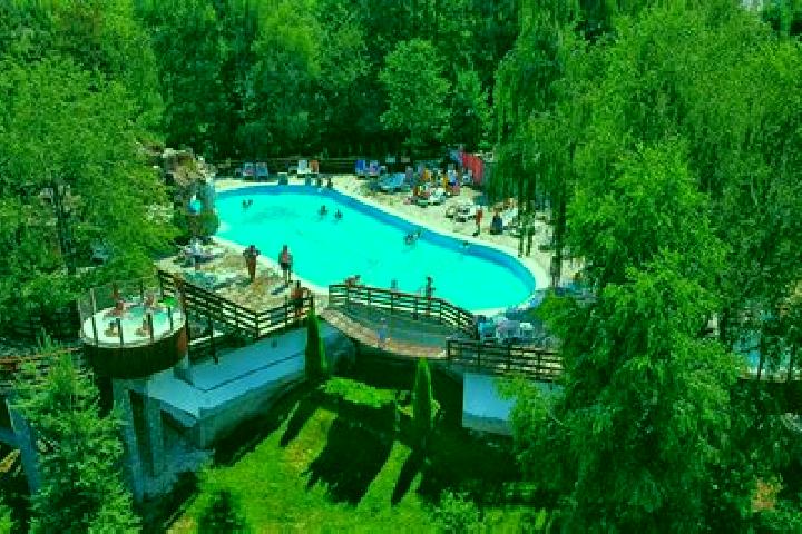 Escorts Saldabagiu Mic, Romania — Local Companions
