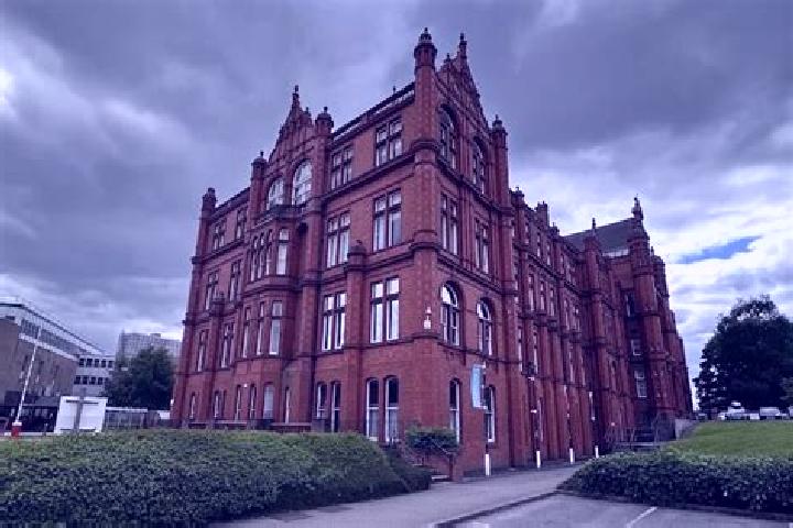 Escorts Salford, United Kingdom — Local Companions