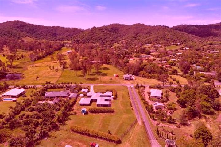 Escorts Samford Valley, Australia — Local Companions