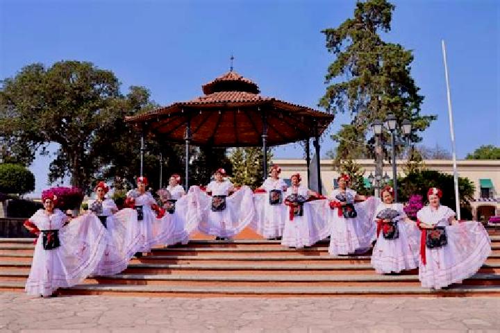 Escorts San Agustin Zapotlan, Mexico — Local Companions