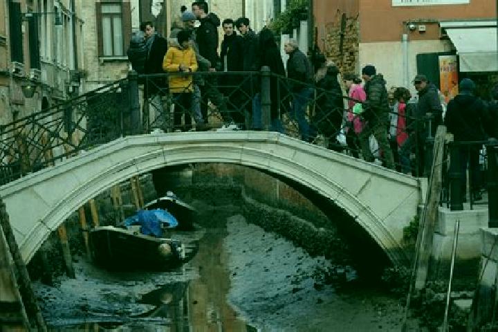 Escorts San Cipriano Po, Italy — Local Companions
