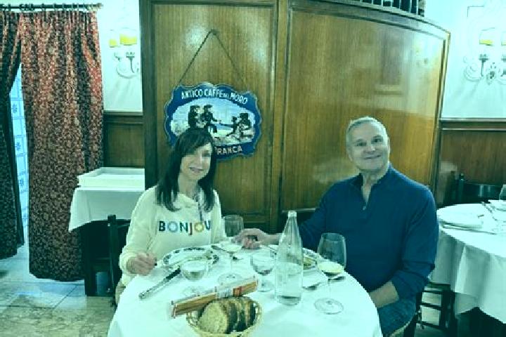 Escorts San Costantino, Italy — Local Companions