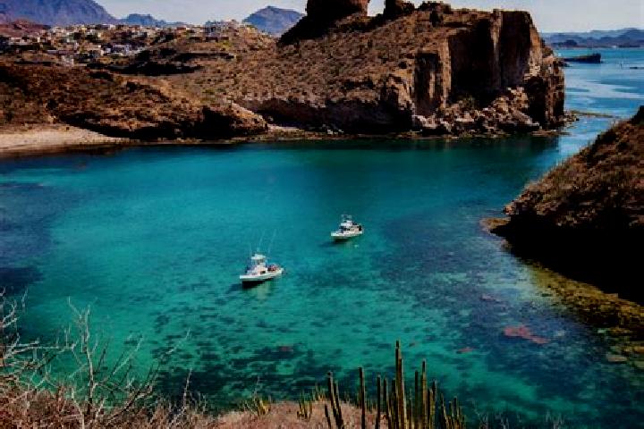 Escorts San Fernando de Guaymas, Mexico — Local Companions