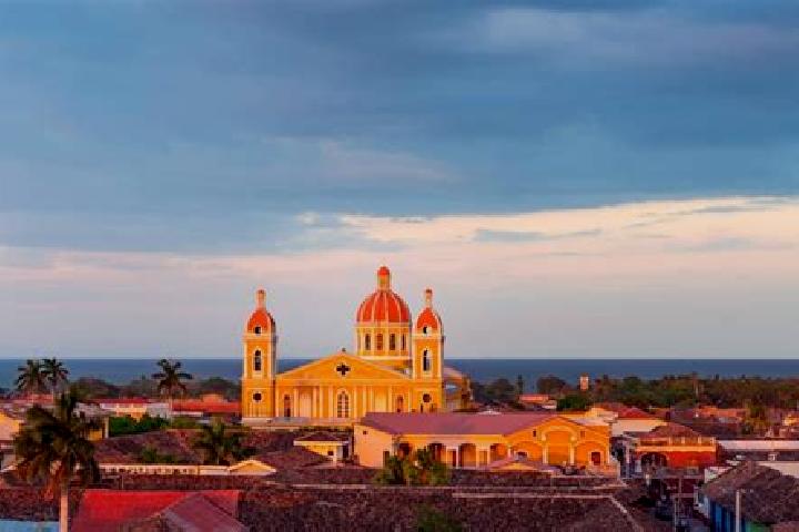 Escorts San Fernando, Nicaragua — Local Companions