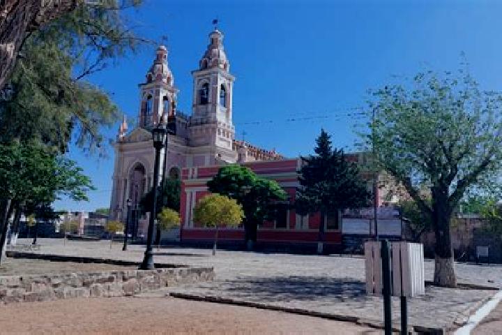 Escorts San Francisco del Chanar, Argentina — Local Companions