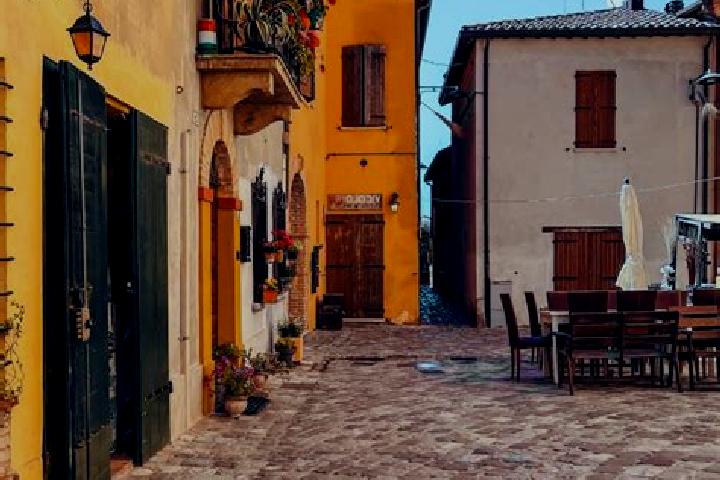 Escorts San Giovanni in Marignano, Italy — Local Companions