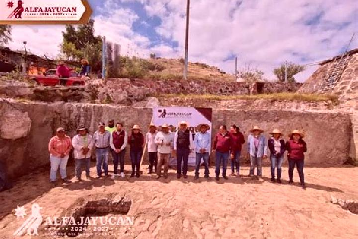 Escorts San Jorge Tezoquipan, Mexico — Local Companions