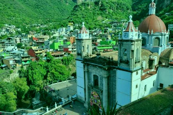 Escorts San Jose Chalmita, Mexico — Local Companions