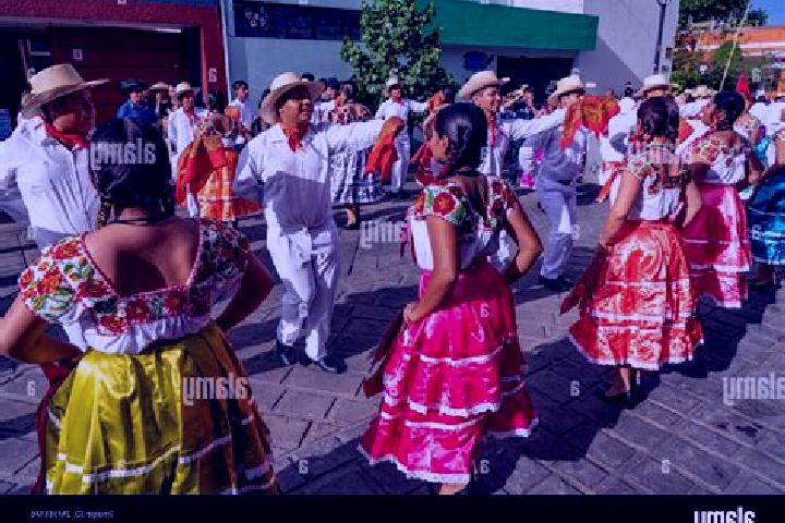 Escorts San Juan Cacahuatepec, Mexico — Local Companions