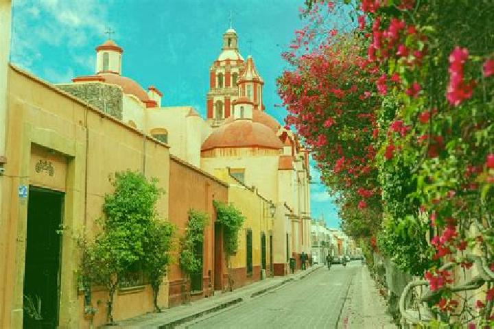 Escorts San Juan Colon, Mexico — Local Companions
