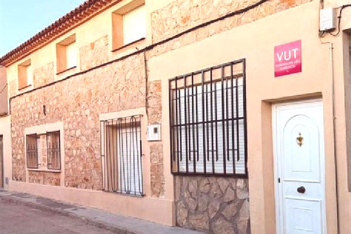 Escorts San Justo de la Vega, Spain — Local Companions
