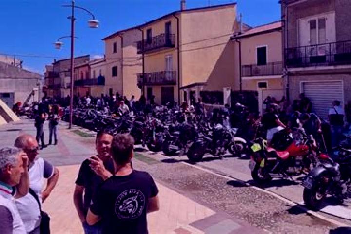 Escorts San Lorenzo del Vallo, Italy — Local Companions
