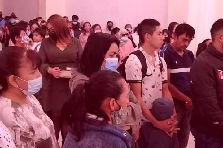 Escorts San Lorenzo Tlalmimilolpan, Mexico — Local Companions