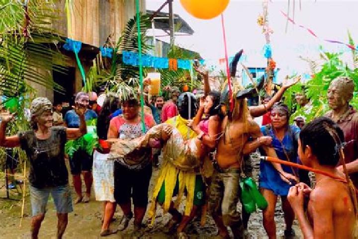 Escorts San Luis de Shuaro, Peru — Local Companions