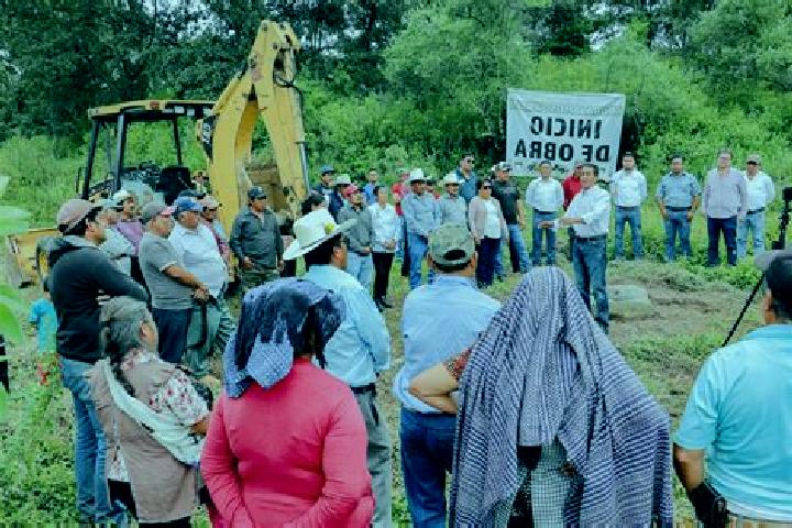 Escorts San Martin Zacatempa, Mexico — Local Companions