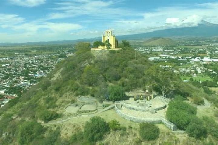 Escorts San Miguel Amatitlan, Mexico — Local Companions