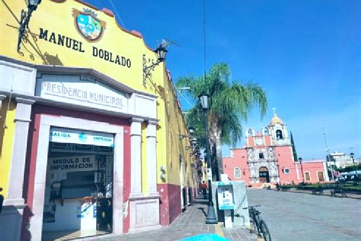 Escorts San Pedro Piedra Gorda, Mexico — Local Companions