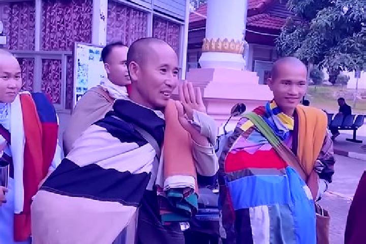 Escorts Sanaxy, Laos — Local Companions