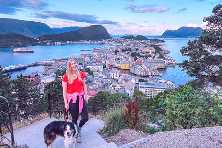 Escorts Sand, Norway — Local Companions