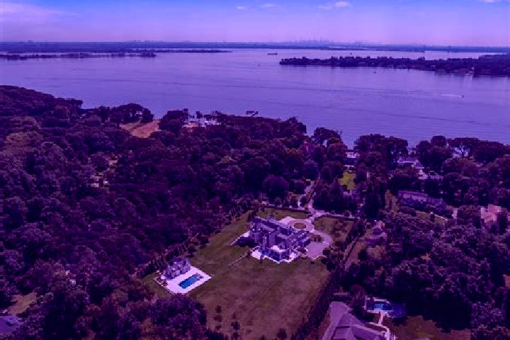 Escorts Sands Point, United States — Local Companions