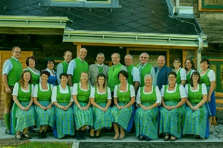 Escorts Sankt Katharein an der Laming, Austria — Local Companions