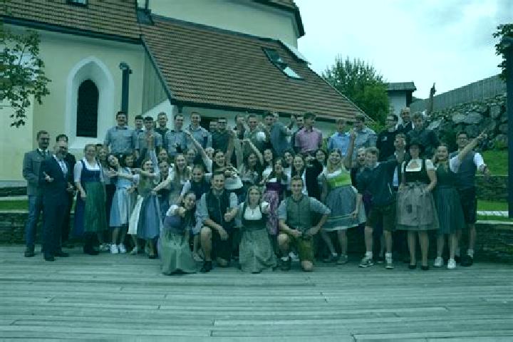 Escorts Sankt Leonhard am Hornerwald, Austria — Local Companions