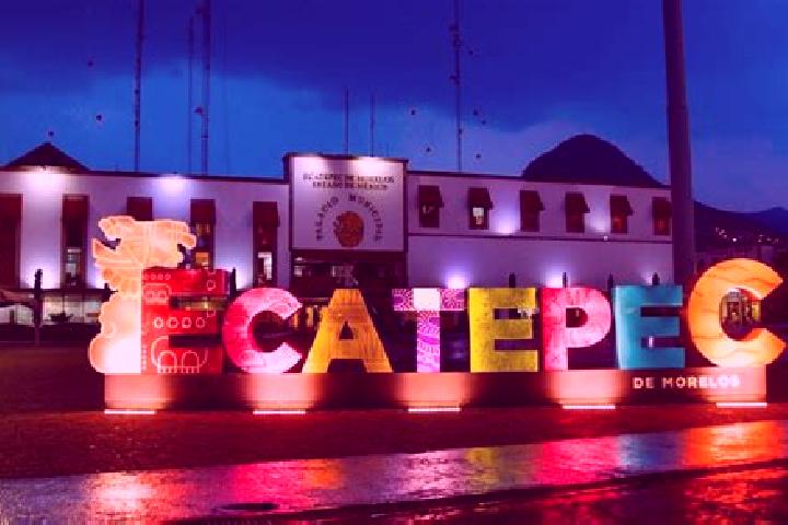 Escorts Santa Cruz Acatepec, Mexico — Local Companions