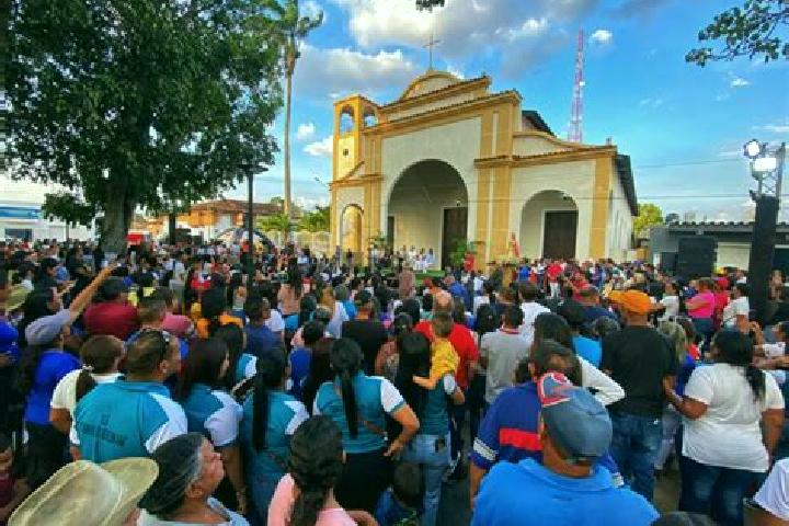 Escorts Santa Maria de Ipire, Venezuela — Local Companions