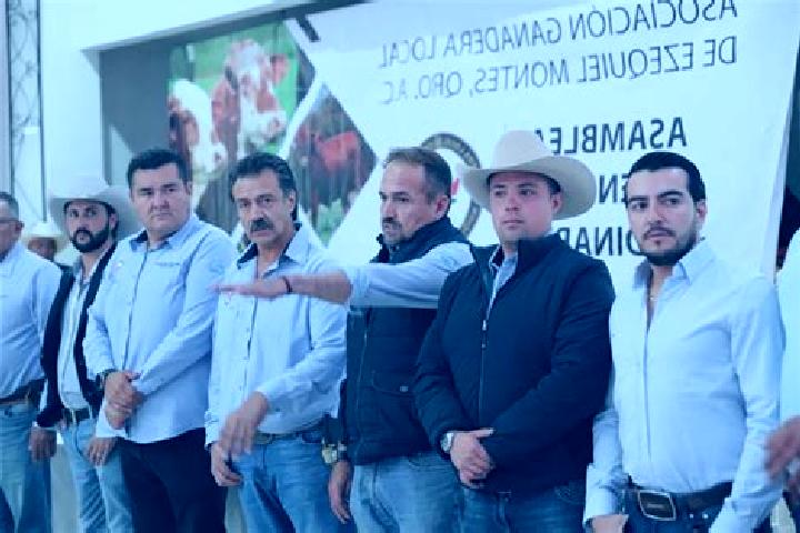 Escorts Santa Maria Huazolotitlan, Mexico — Local Companions