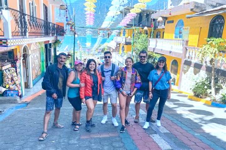 Escorts Santiago Atitlan, Guatemala — Local Companions
