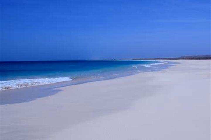 Escorts Sao Martinho Pequeno, Cape Verde — Local Companions