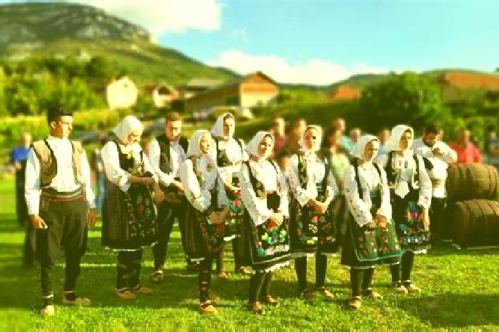 Escorts Sarbii-Magura, Romania — Local Companions