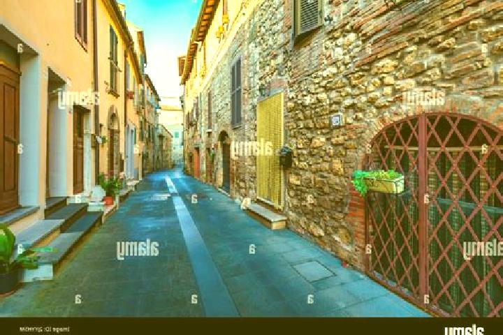 Escorts Sarteano, Italy — Local Companions