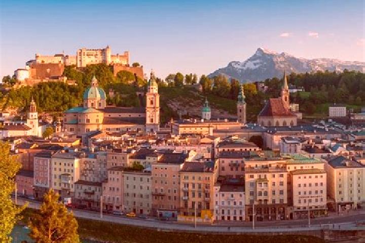 Escorts Schafwiesen, Austria — Local Companions