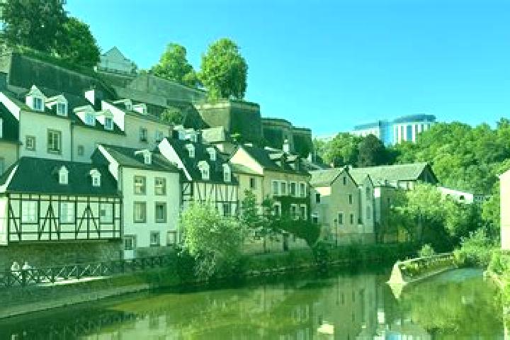 Escorts Scheidgen, Luxembourg — Local Companions