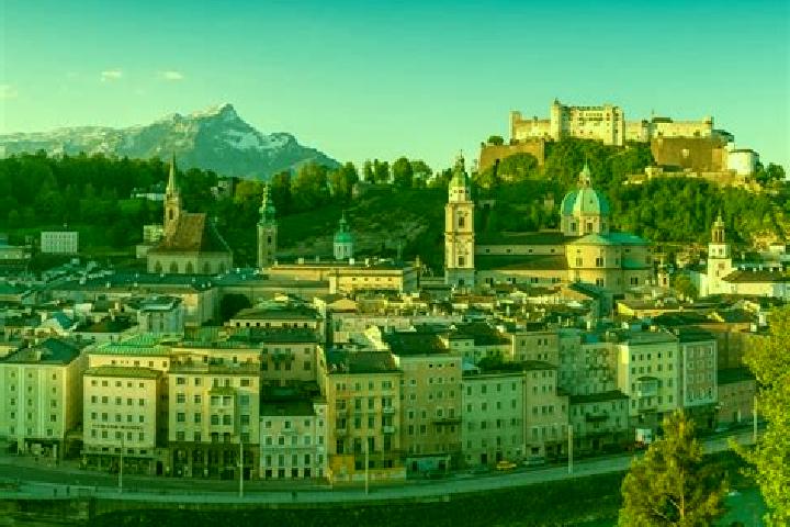 Escorts Schoenering, Austria — Local Companions