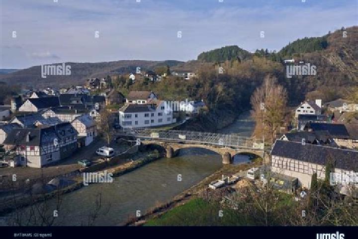 Escorts Schuld, Germany — Local Companions