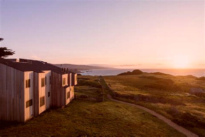 Escorts Sea Ranch, United States — Local Companions