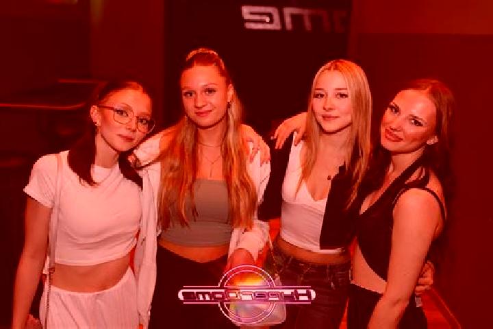 Escorts Sehlen, Germany — Local Companions
