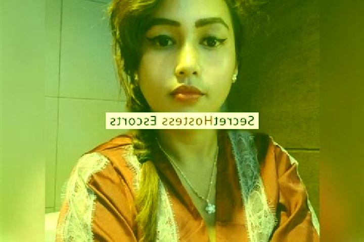 Escorts Semampir, Indonesia — Local Companions