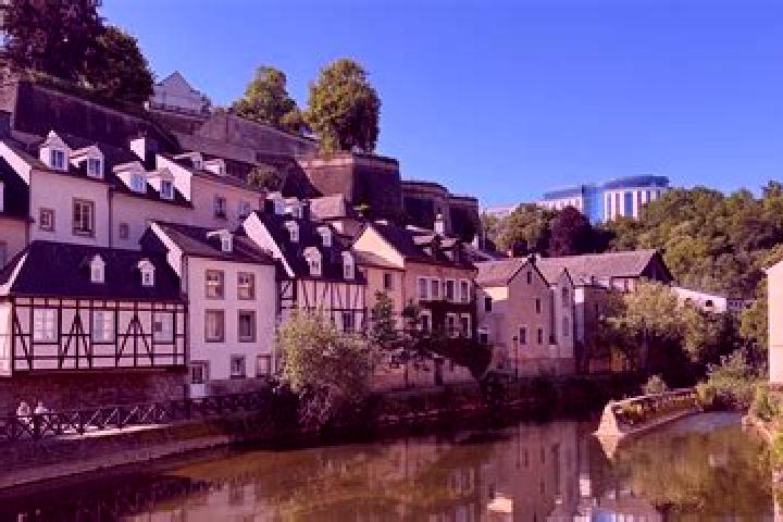 Escorts Senningen, Luxembourg — Local Companions