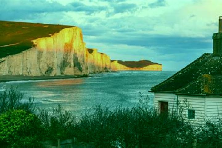 Escorts Seven Sisters, United Kingdom — Local Companions
