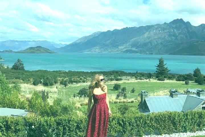 Escorts Shelly Park, New Zealand — Local Companions