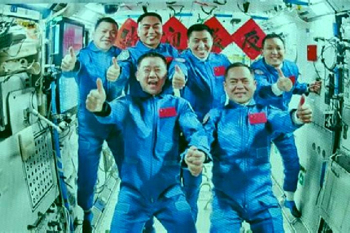 Escorts Shenzhou, China — Local Companions